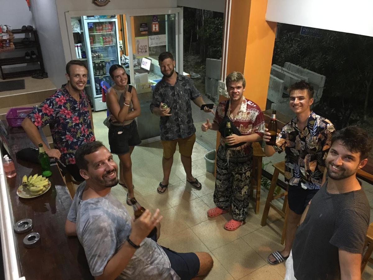 Voyagers Hostel ピピ島 エクステリア 写真